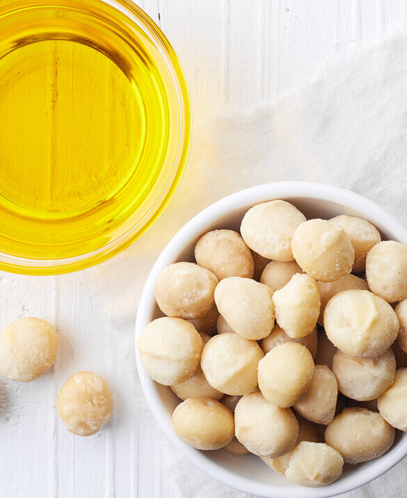 All the ways to use macadamia nut oil… and the benefits it provides