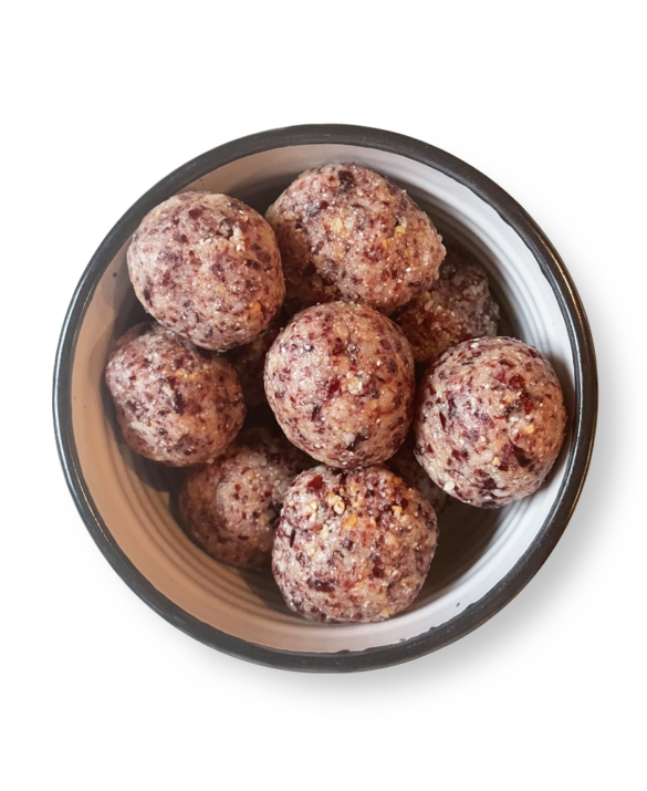 Macadamia snack balls